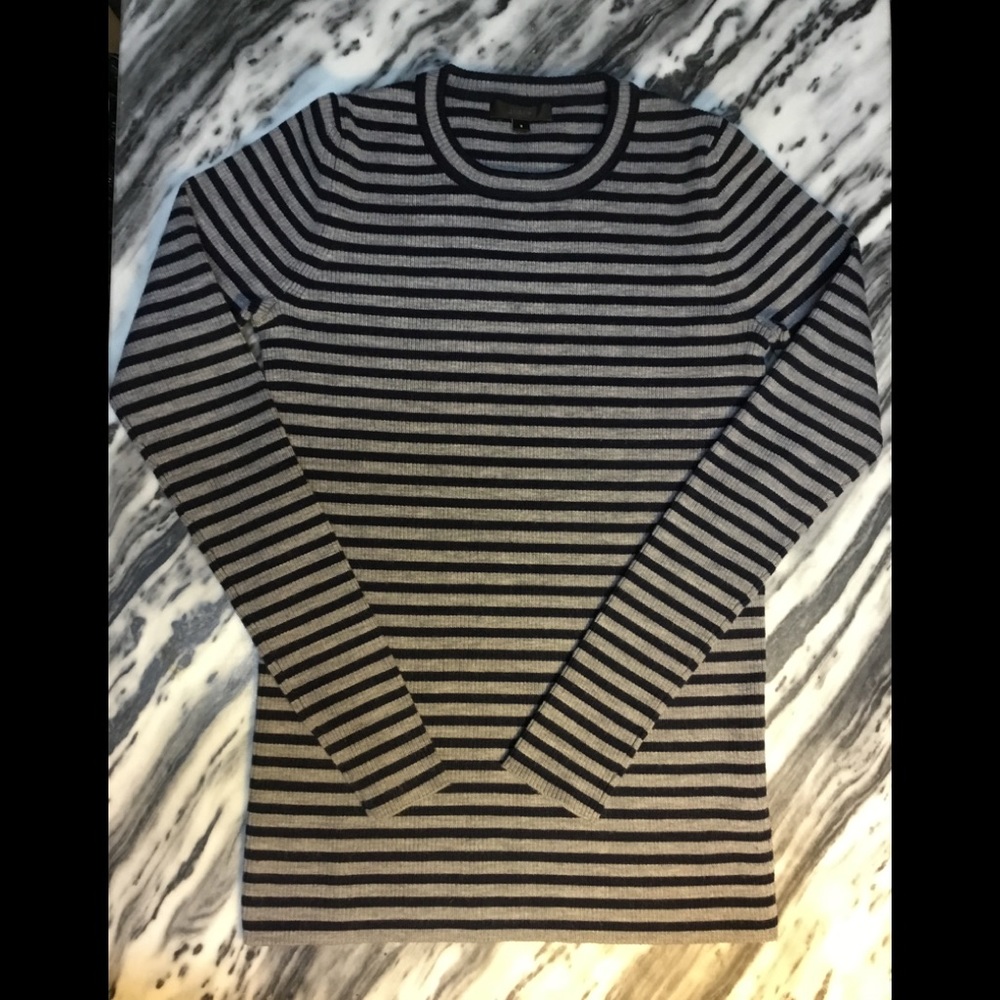 EUC J Crew black and grey pull over /S wool plus